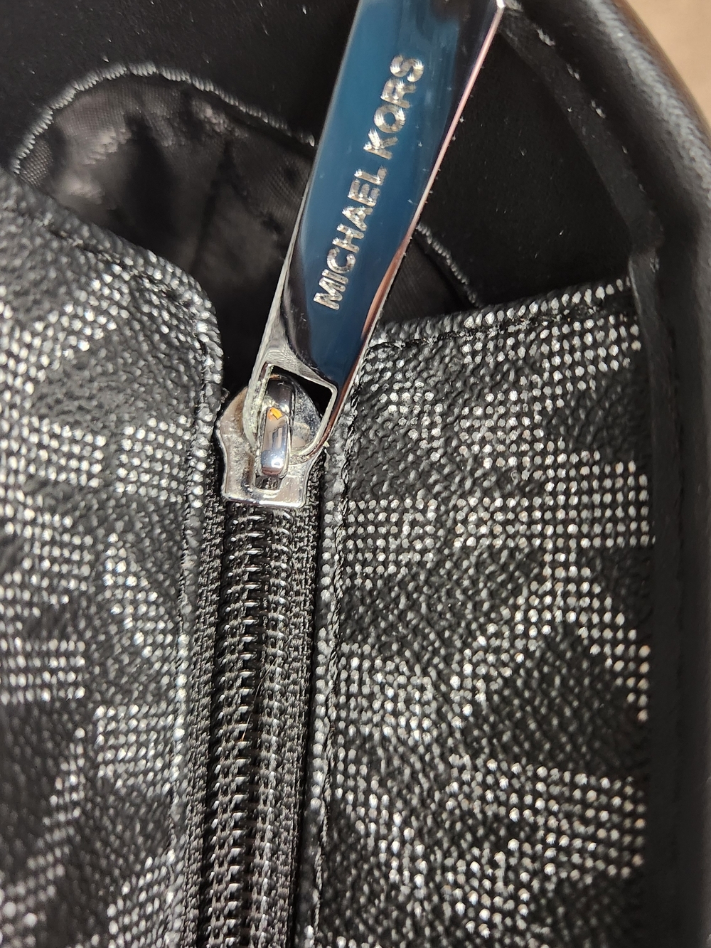 Michael Kors Black Logo Tote Bag - Picture 10 of 14